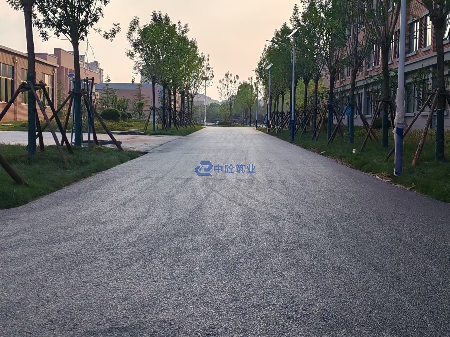 西安沥青路面施工全攻略——构筑城市道路的坚实基石(图3) image_1778890052160.jpg