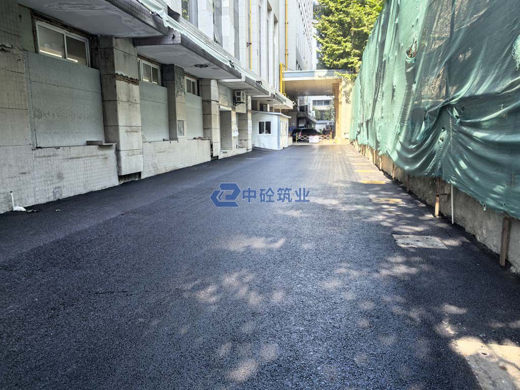 高效攻坚,一日焕新:西安市秦电大厦沥青路面铣刨加摊铺工程纪实(图3) IMG_20260704_164607.jpg